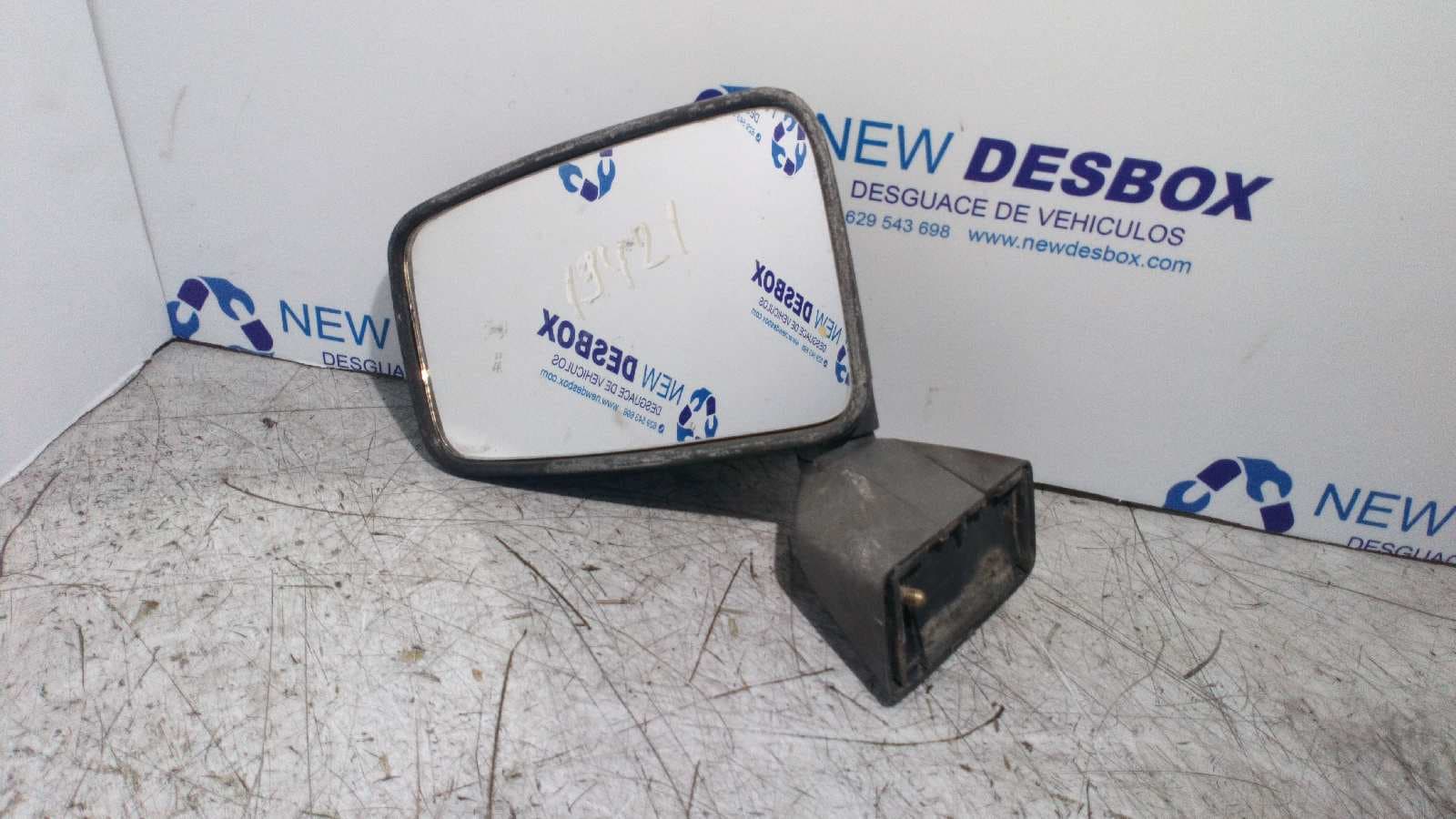 Recambio de RETROVISOR IZQUIERDO para RENAULT RAPID/EXPRESS (F40) 1.6 Diesel F8M720 referencia OEM IAM    - BLANCO