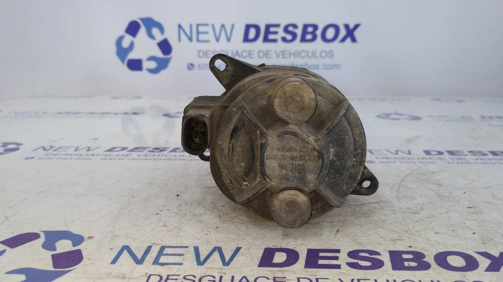Recambio de FARO ANTINIEBLA IZQUIERDO para AUDI ALLROAD QUATTRO (4B5) 2.5 V6 24V TDI AKE referencia OEM IAM 4Z7941699   - VERDE 5