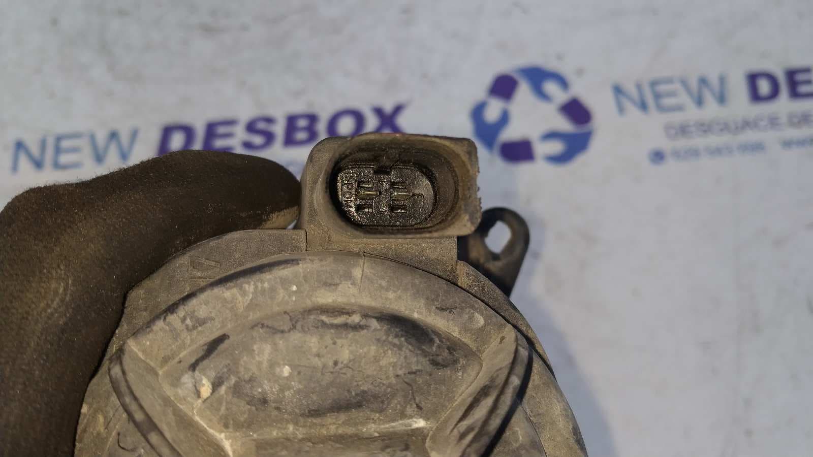 Recambio de FARO ANTINIEBLA IZQUIERDO para AUDI ALLROAD QUATTRO (4B5) 2.5 V6 24V TDI AKE referencia OEM IAM 4Z7941699   - VERDE 2