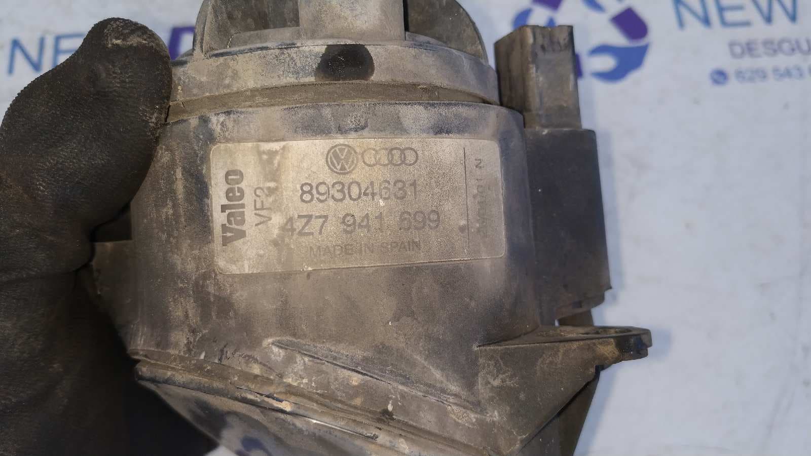 Recambio de FARO ANTINIEBLA IZQUIERDO para AUDI ALLROAD QUATTRO (4B5) 2.5 V6 24V TDI AKE referencia OEM IAM 4Z7941699   - VERDE 4