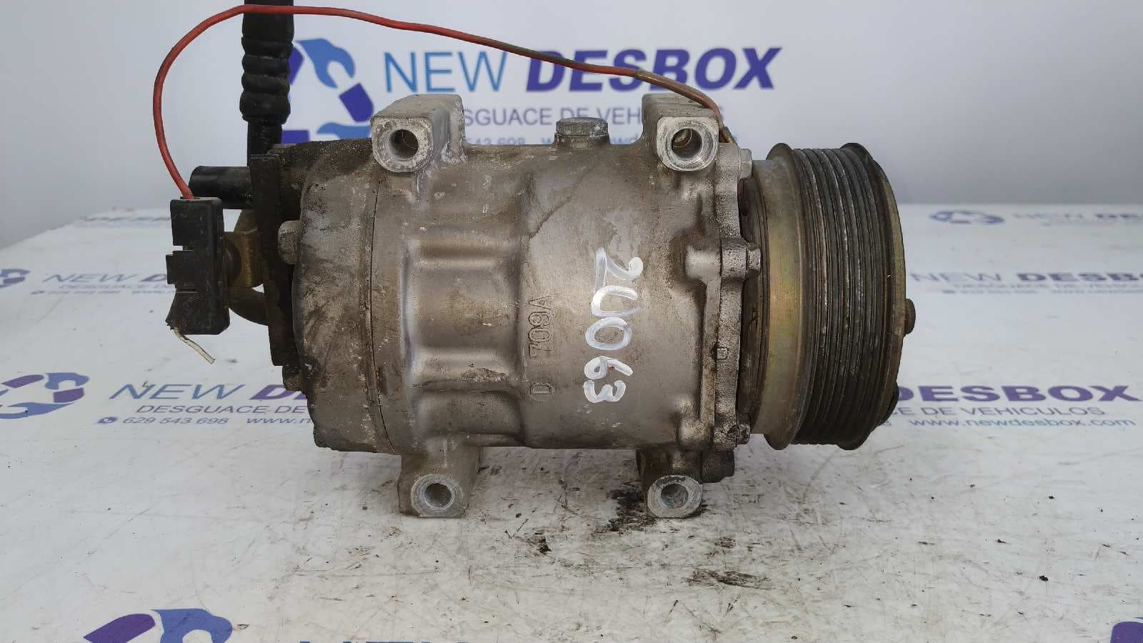 Recambio de COMPRESOR AIRE ACONDICIONADO para RENAULT 19 HATCHBACK (B/C53) 16V F7P704 referencia OEM IAM 7646609204   - AZUL 4