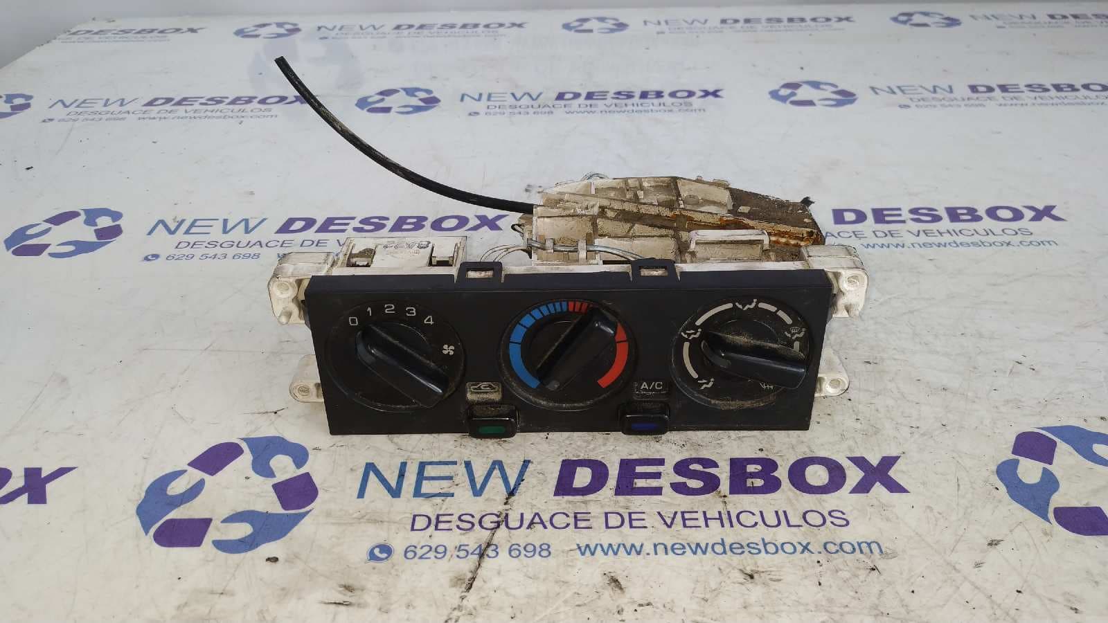 Recambio de MANDO CALEFACCION / AIRE ACONDICIONADO para NISSAN PATROL GR (Y61) 2.8 Turbodiesel CAT RD28T referencia OEM IAM    - GRIS