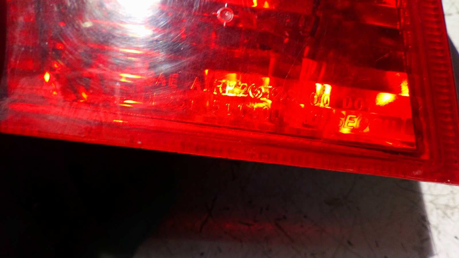 Recambio de PILOTO TRASERO IZQUIERDO para KIA SHUMA II referencia OEM IAM 51140 4