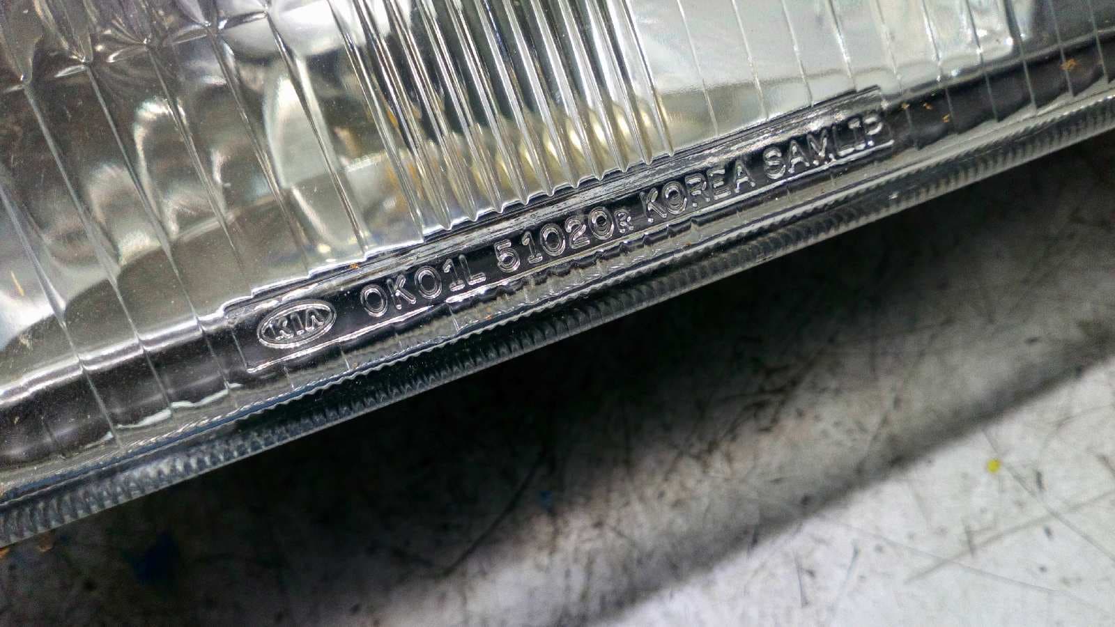 Recambio de FARO DERECHO para KIA SPORTAGE 2.0 referencia OEM IAM 0K01L51020 2