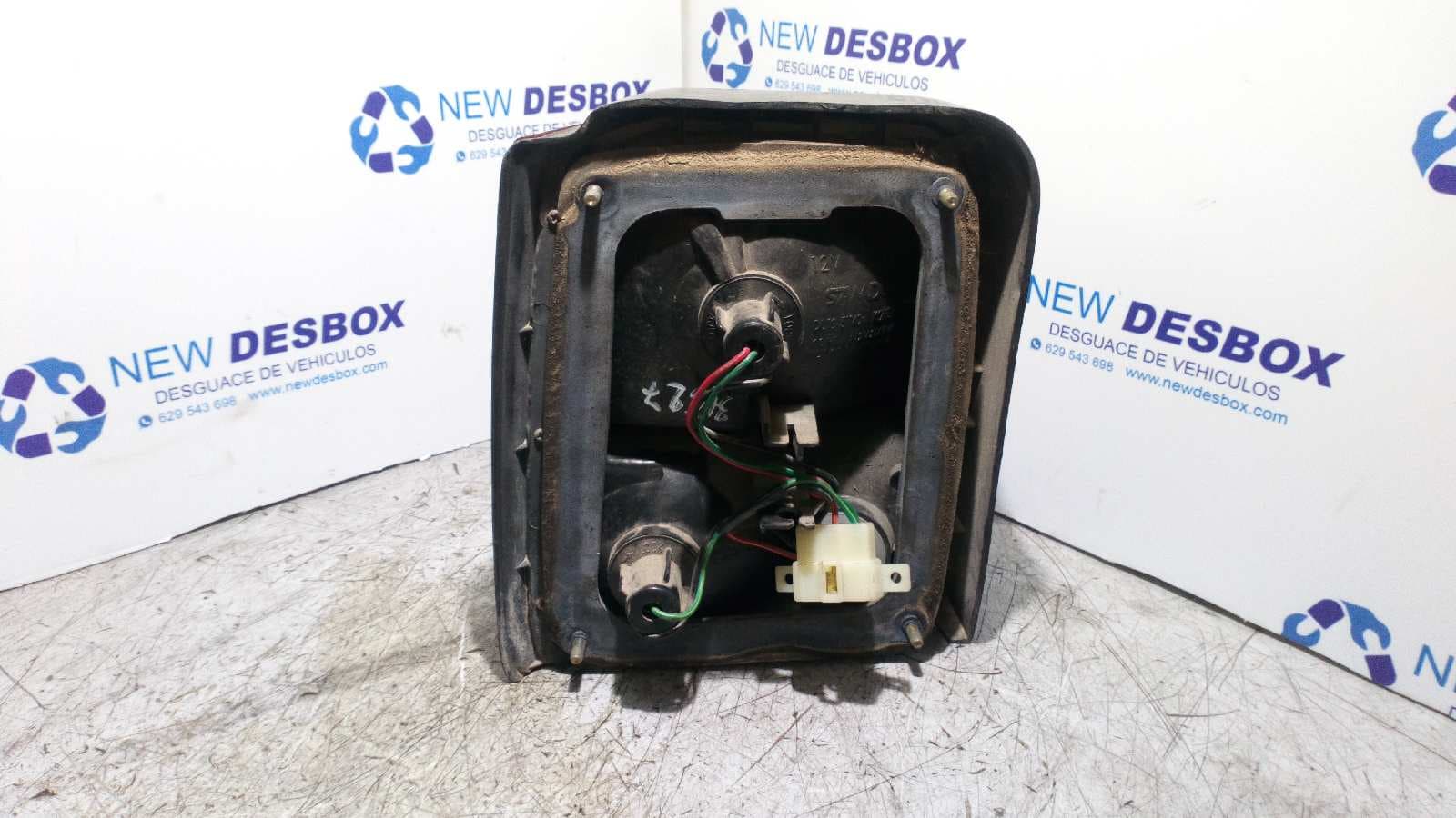 Recambio de PILOTO TRASERO DERECHO para KIA PRIDE Básico Berlina B3 referencia OEM IAM    - AZUL 2