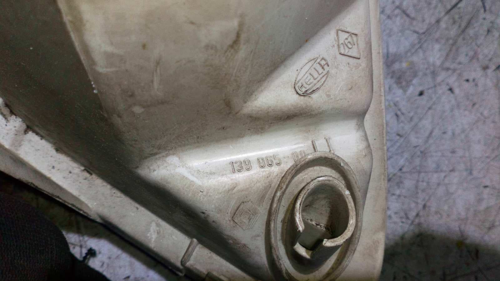 Recambio de FARO IZQUIERDO para RENAULT LAGUNA (B56) referencia OEM IAM 13996500 2