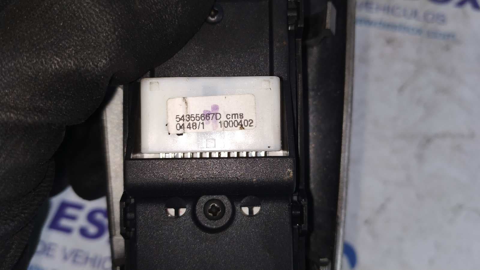 Recambio de MANDO ELEVALUNAS DELANTERO IZQUIERDO para TOYOTA COROLLA (E12) 1.6 Linea Luna Berlina 3ZZFE referencia OEM IAM 848200F030   - GRIS 5