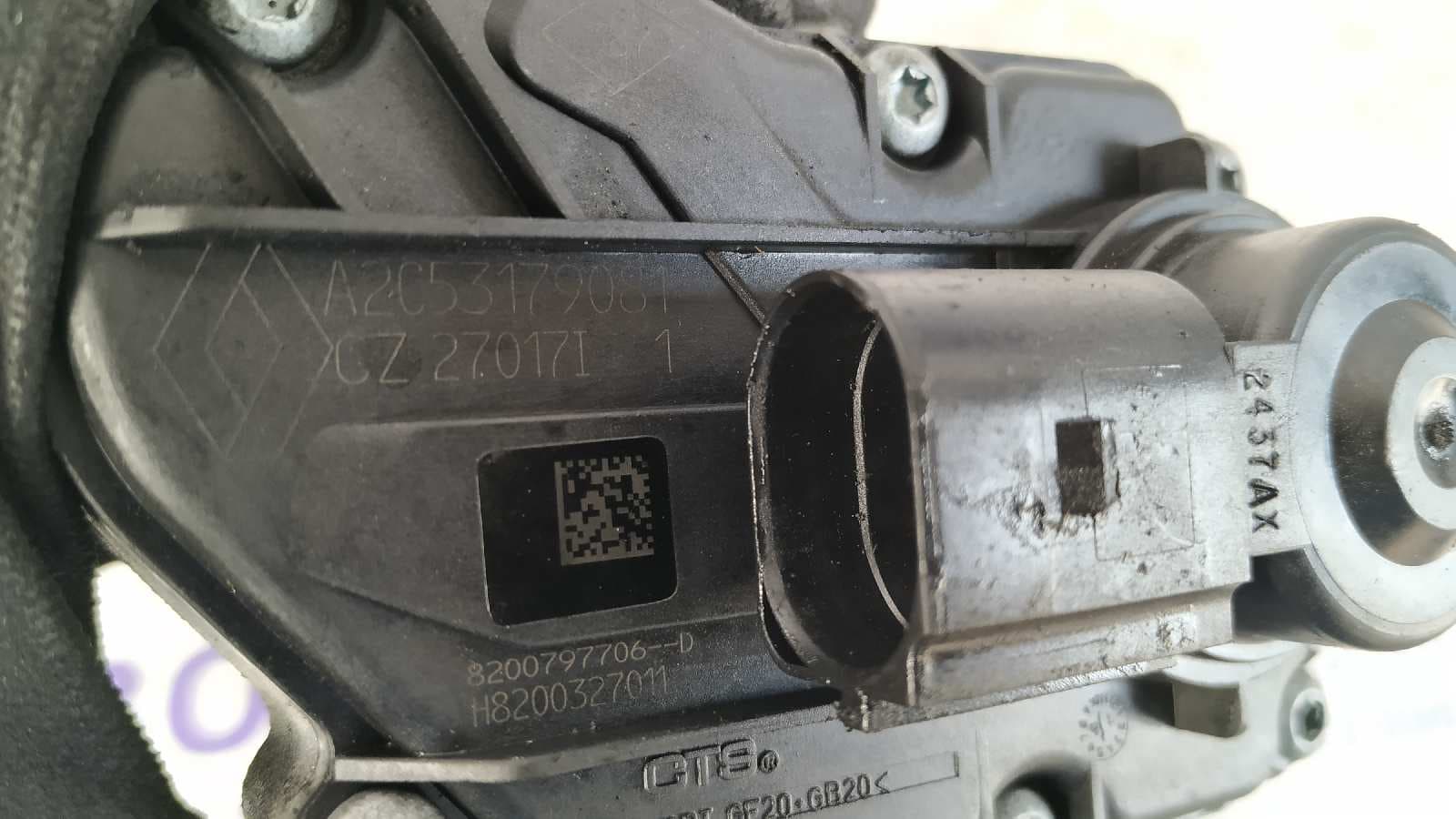 Recambio de VALVULA EGR para OPEL VIVARO FURGÓN/COMBI (07.2006 =>) 2.0 16V CDTI M9R E7 referencia OEM IAM 8200797706D   - BLANCO 7