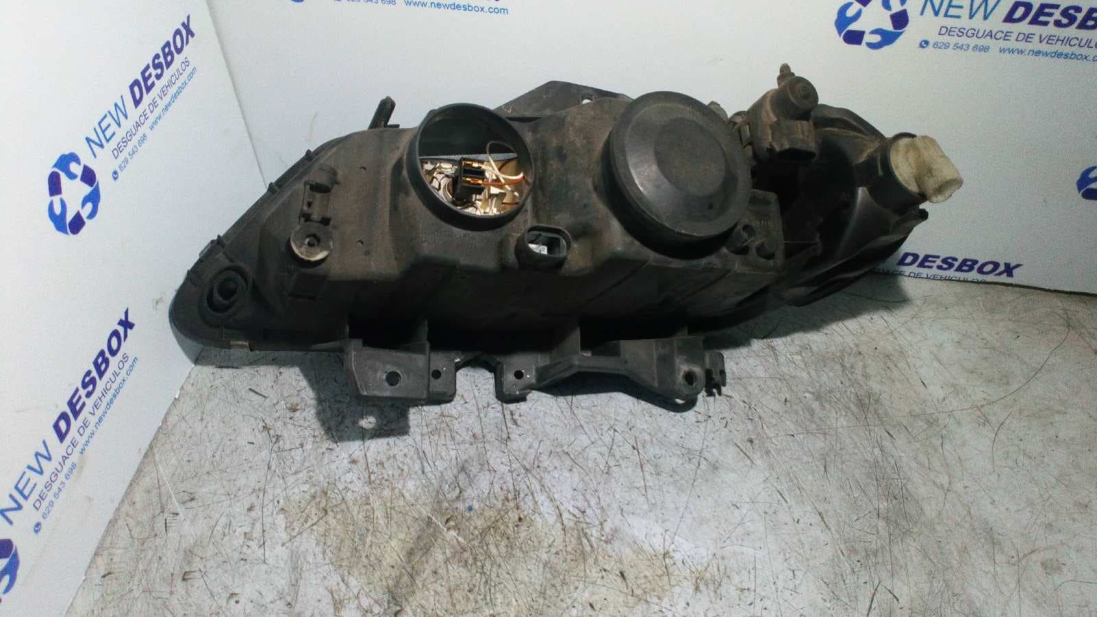 Recambio de FARO DERECHO para RENAULT LAGUNA (B56) 1.9 dTi F9Q referencia OEM IAM 4913512   - AZUL CLARO 4