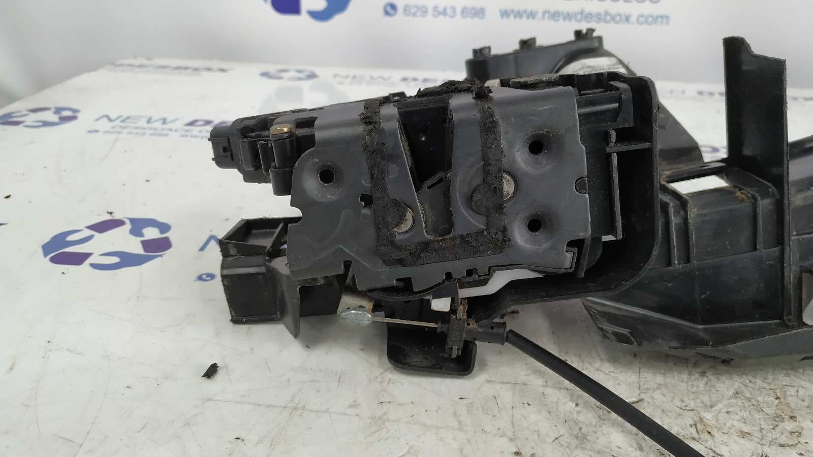 Recambio de CERRADURA PUERTA DELANTERA DERECHA para FORD FOCUS BERLINA (CAP) 1.6 CAT referencia OEM IAM    - GRIS 4