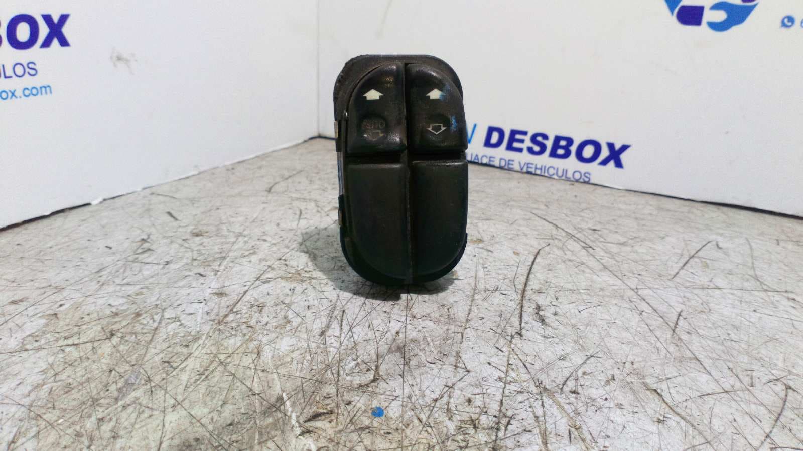 Recambio de MANDO ELEVALUNAS DELANTERO IZQUIERDO para FORD MONDEO BERLINA (GD) 1.8 Turbodiesel CAT RFN referencia OEM IAM 97BG14529AA   - AZUL