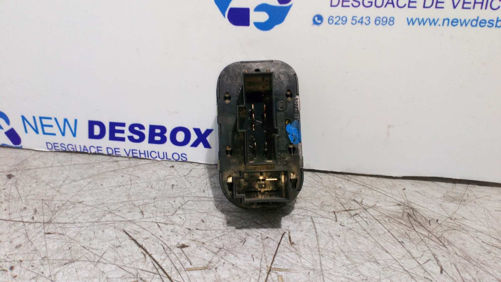 Recambio de MANDO ELEVALUNAS DELANTERO IZQUIERDO para FORD MONDEO BERLINA (GD) 1.8 Turbodiesel CAT RFN referencia OEM IAM 97BG14529AA   - AZUL 4
