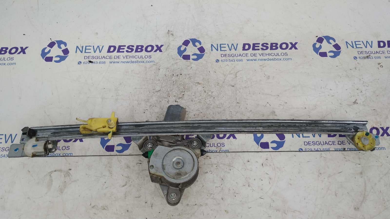 Recambio de ELEVALUNAS DELANTERO DERECHO para OPEL VIVARO FURGÓN/COMBI (07.2006 =>) 2.0 16V CDTI M9R E7 referencia OEM IAM 37103001   - BLANCO 4