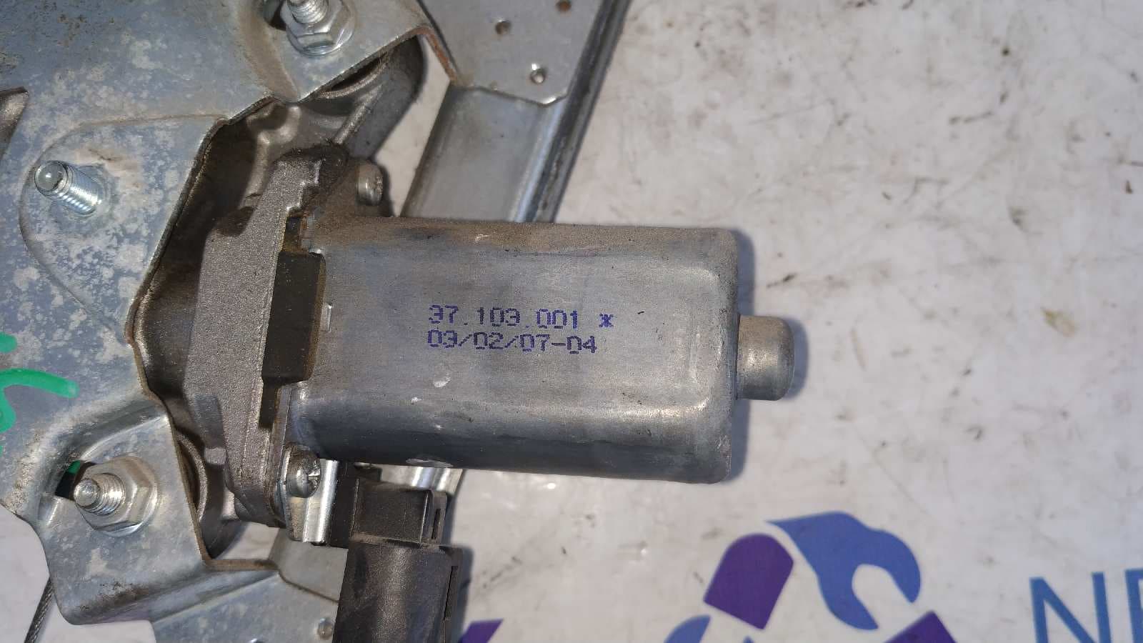 Recambio de ELEVALUNAS DELANTERO DERECHO para OPEL VIVARO FURGÓN/COMBI (07.2006 =>) 2.0 16V CDTI M9R E7 referencia OEM IAM 37103001   - BLANCO 3
