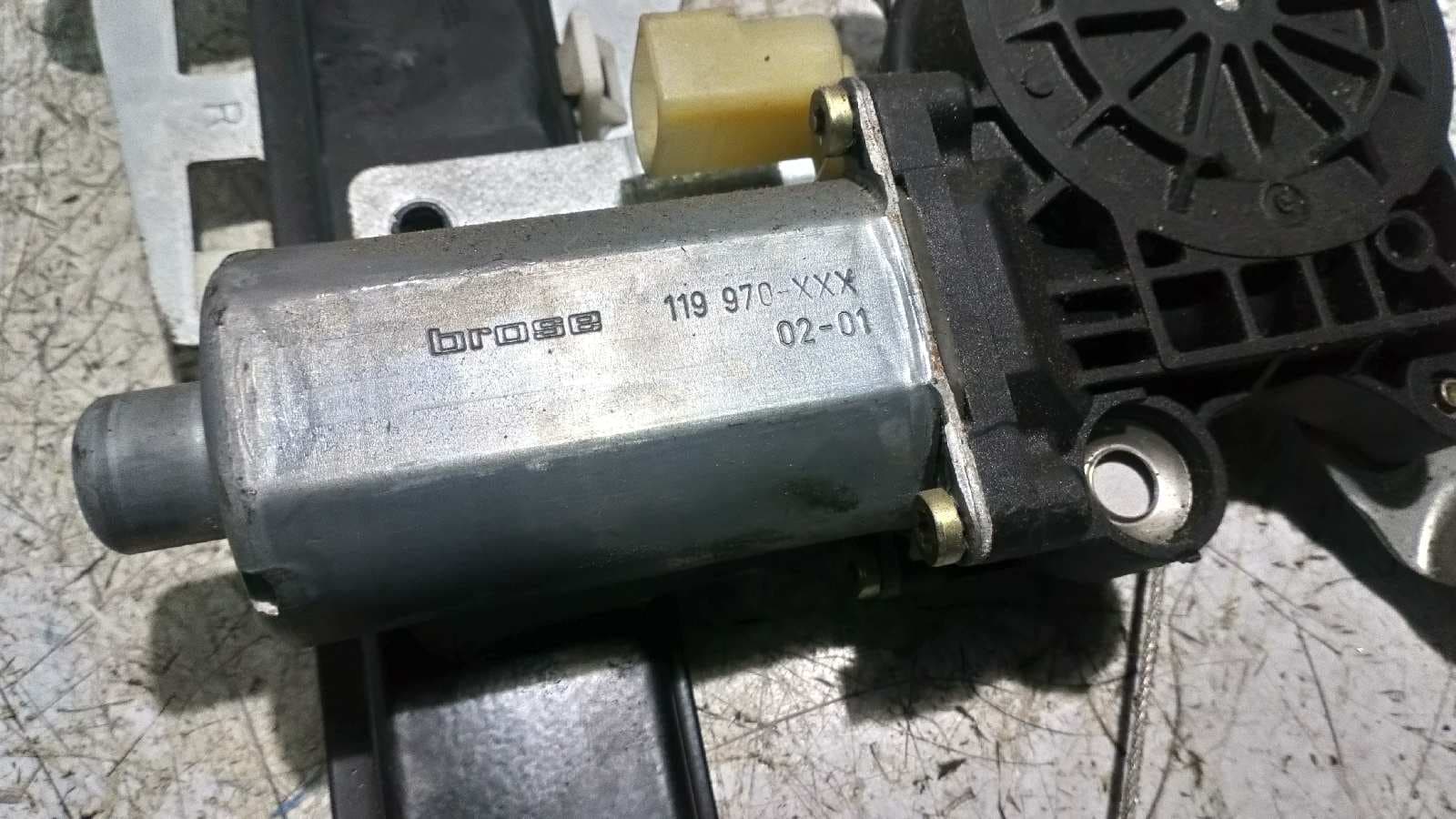 Recambio de ELEVALUNAS TRASERO DERECHO para VOLVO S60 BERLINA referencia OEM IAM 119970XXX 4