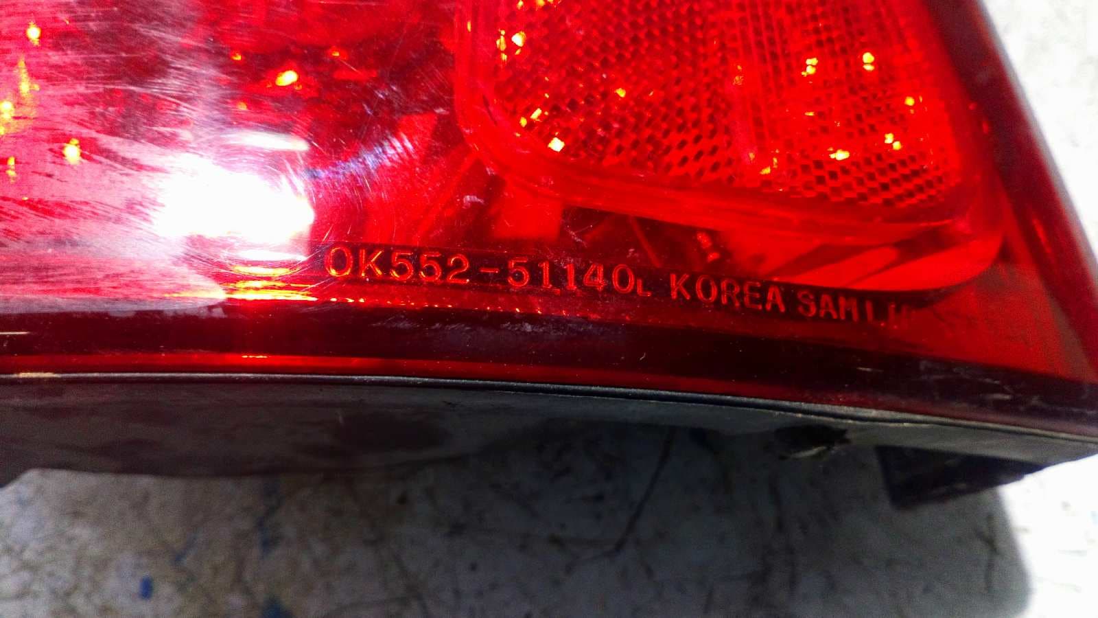 Recambio de PILOTO TRASERO IZQUIERDO para KIA CARNIVAL 2.9 referencia OEM IAM 0K55251140 2