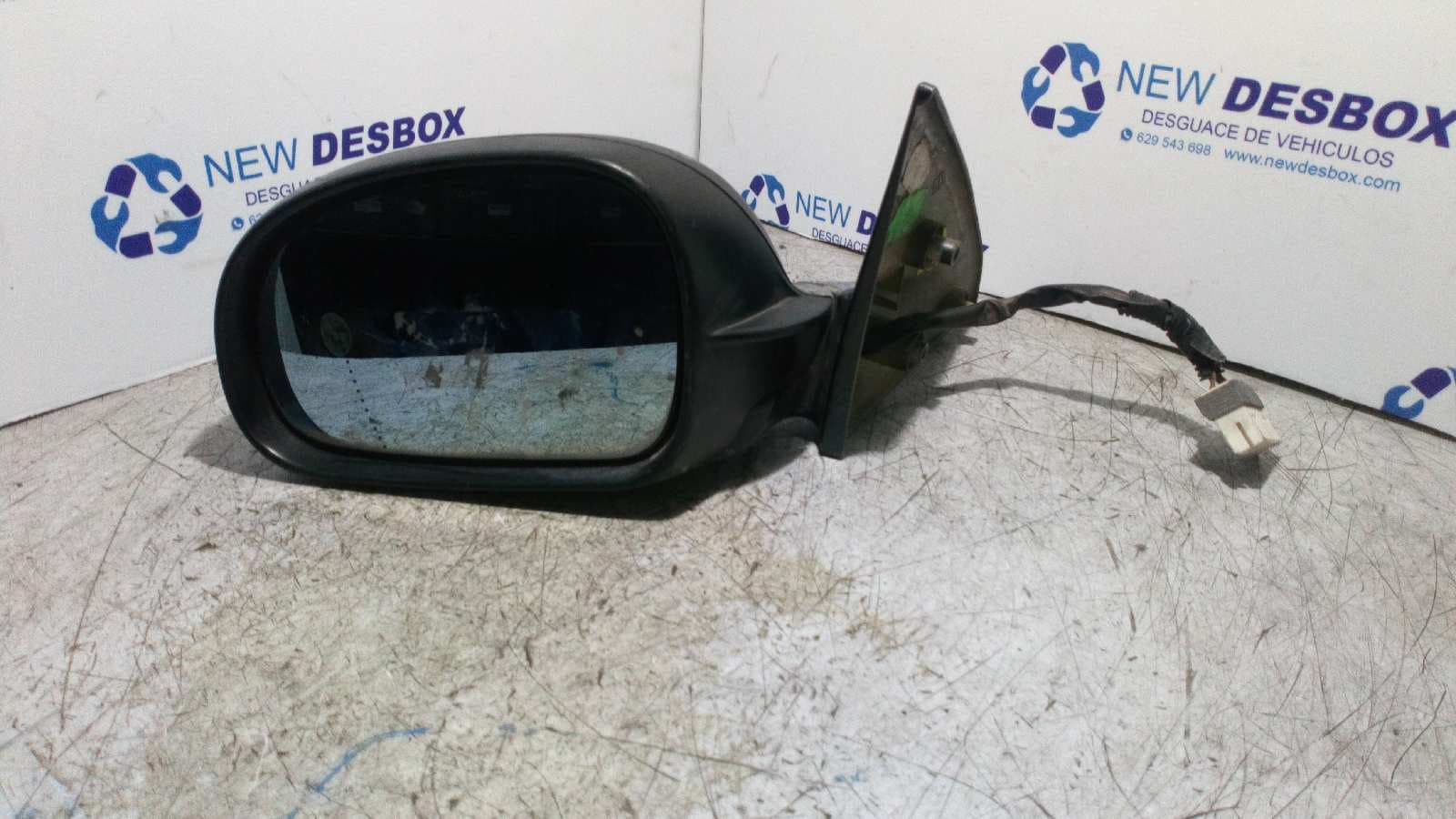 Recambio de RETROVISOR IZQUIERDO para PEUGEOT 406 COUPE (S1/S2) 2.0 16V CAT RFNEW10J4 referencia OEM IAM    - GRIS