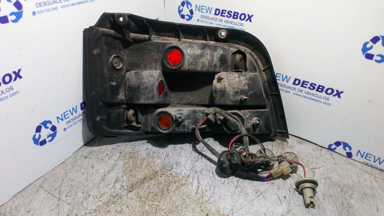 Recambio de PILOTO TRASERO DERECHO para SUZUKI BALENO BERLINA SY (EG) referencia OEM IAM 22032018 2