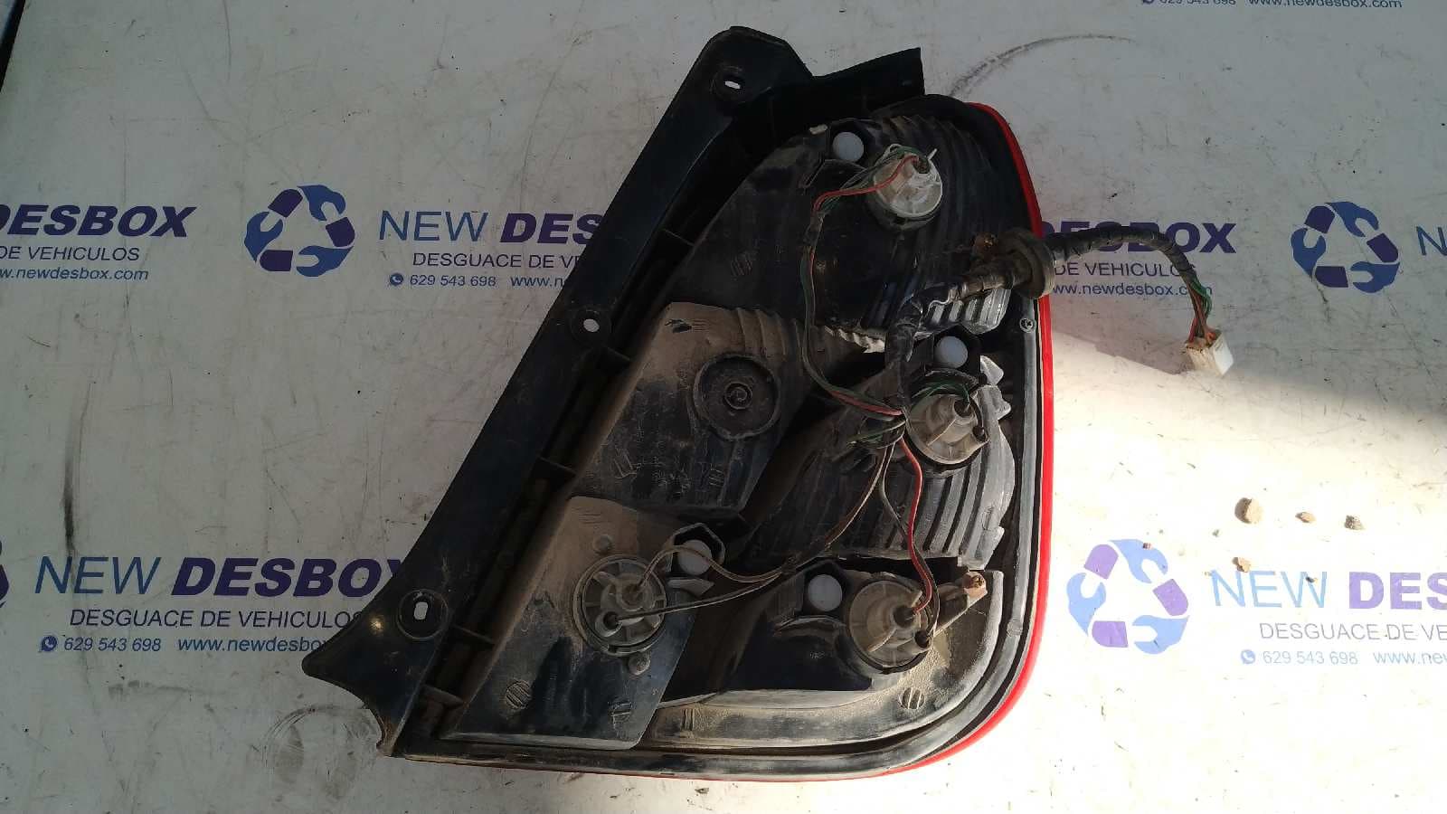 Recambio de PILOTO TRASERO IZQUIERDO para KIA CARENS 1.8 16V EX Monovolumen TB referencia OEM IAM    - VERDE 2