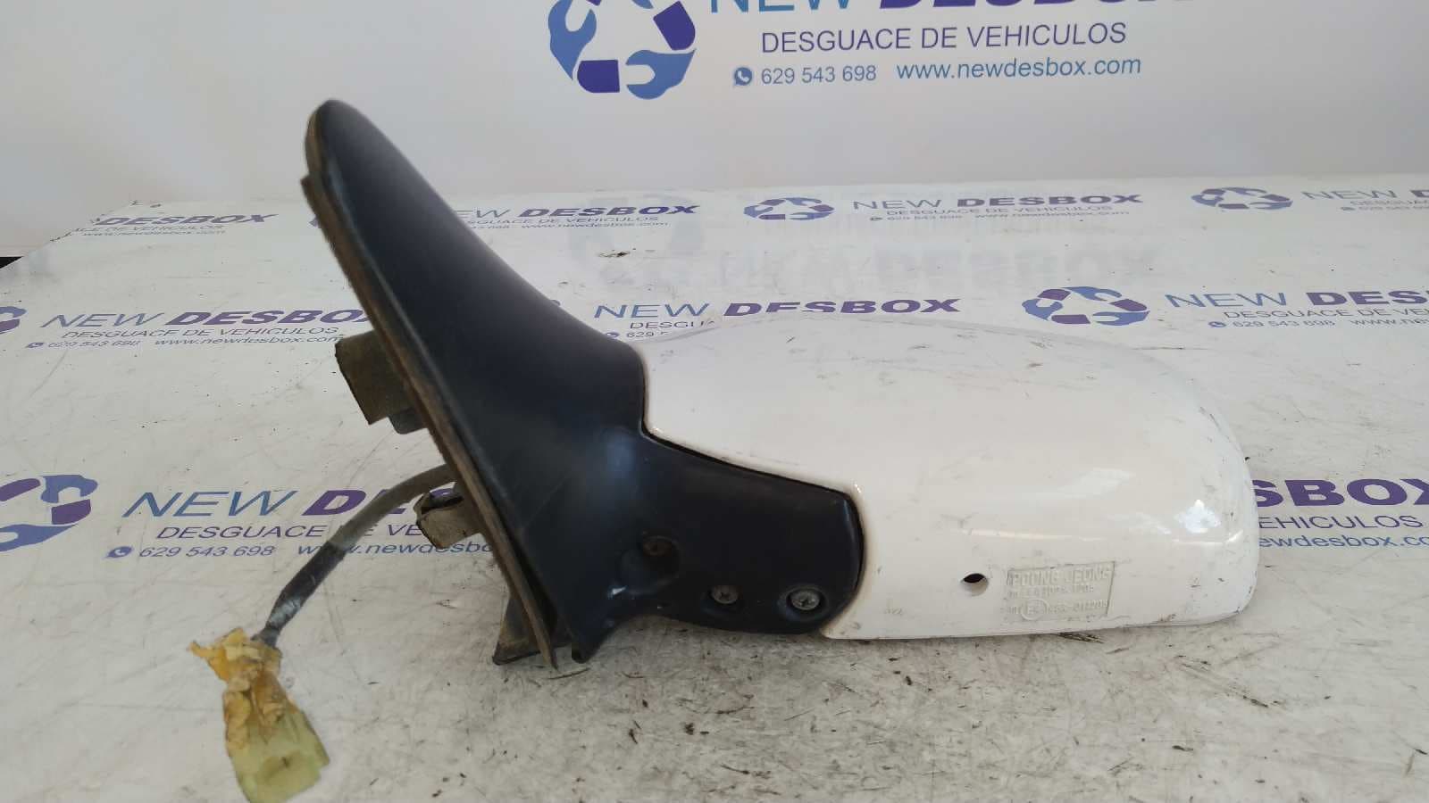 Recambio de RETROVISOR IZQUIERDO para KIA SEPHIA GTX B5 referencia OEM IAM 46R011205   - ROJO 5