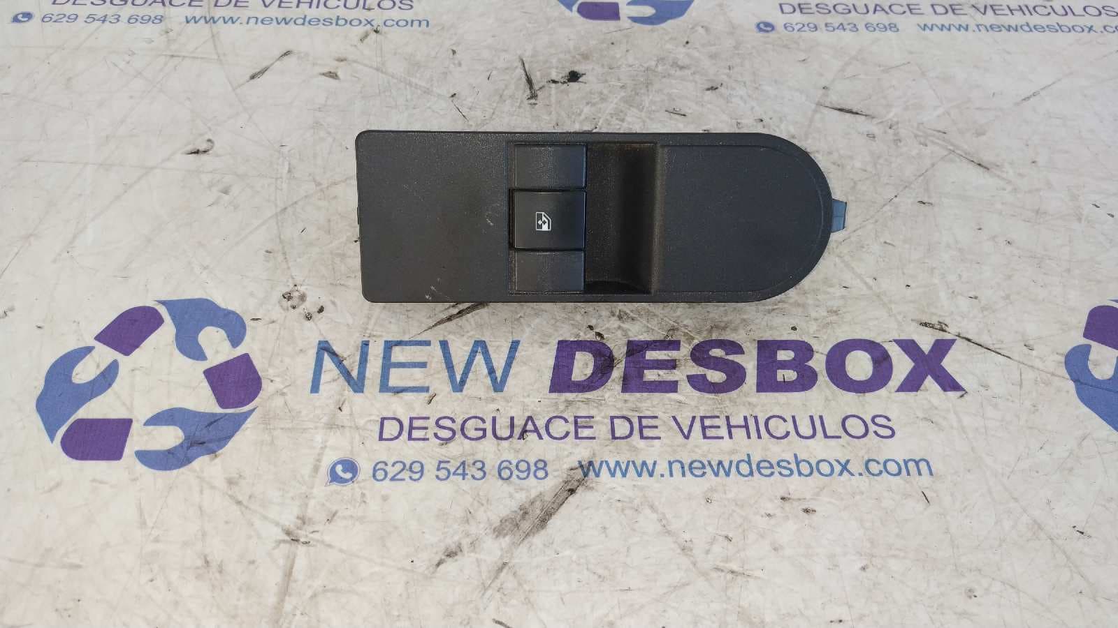 Recambio de MANDO ELEVALUNAS DELANTERO DERECHO para OPEL ZAFIRA B Cosmo Z19DT referencia OEM IAM 13228709   - NEGRO