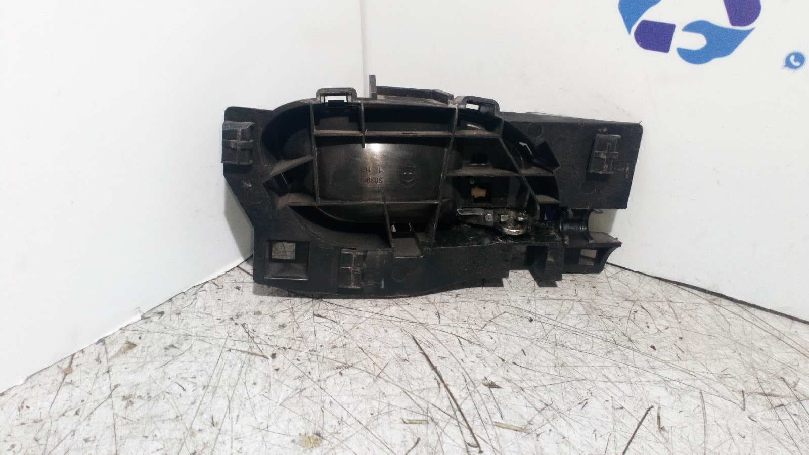 Recambio de MANETA INTERIOR DELANTERA IZQUIERDA para PEUGEOT 207 SW Confort 9HXDV6ATED4 referencia OEM IAM 96555518VD   - PLATA 3