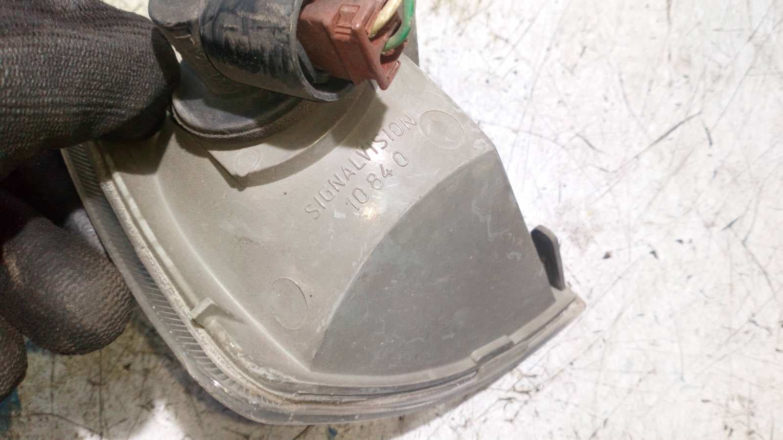 Recambio de PILOTO DELANTERO IZQUIERDO para PEUGEOT 405 BERLINA 1.9 16V D6A referencia OEM IAM 10840   - AZUL 2