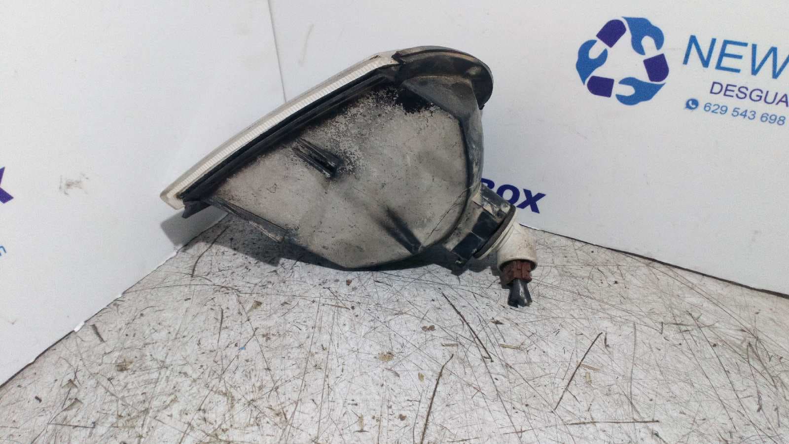 Recambio de PILOTO DELANTERO DERECHO para PEUGEOT 309 1.9 D9A        referencia OEM IAM 21482   - GRIS 3