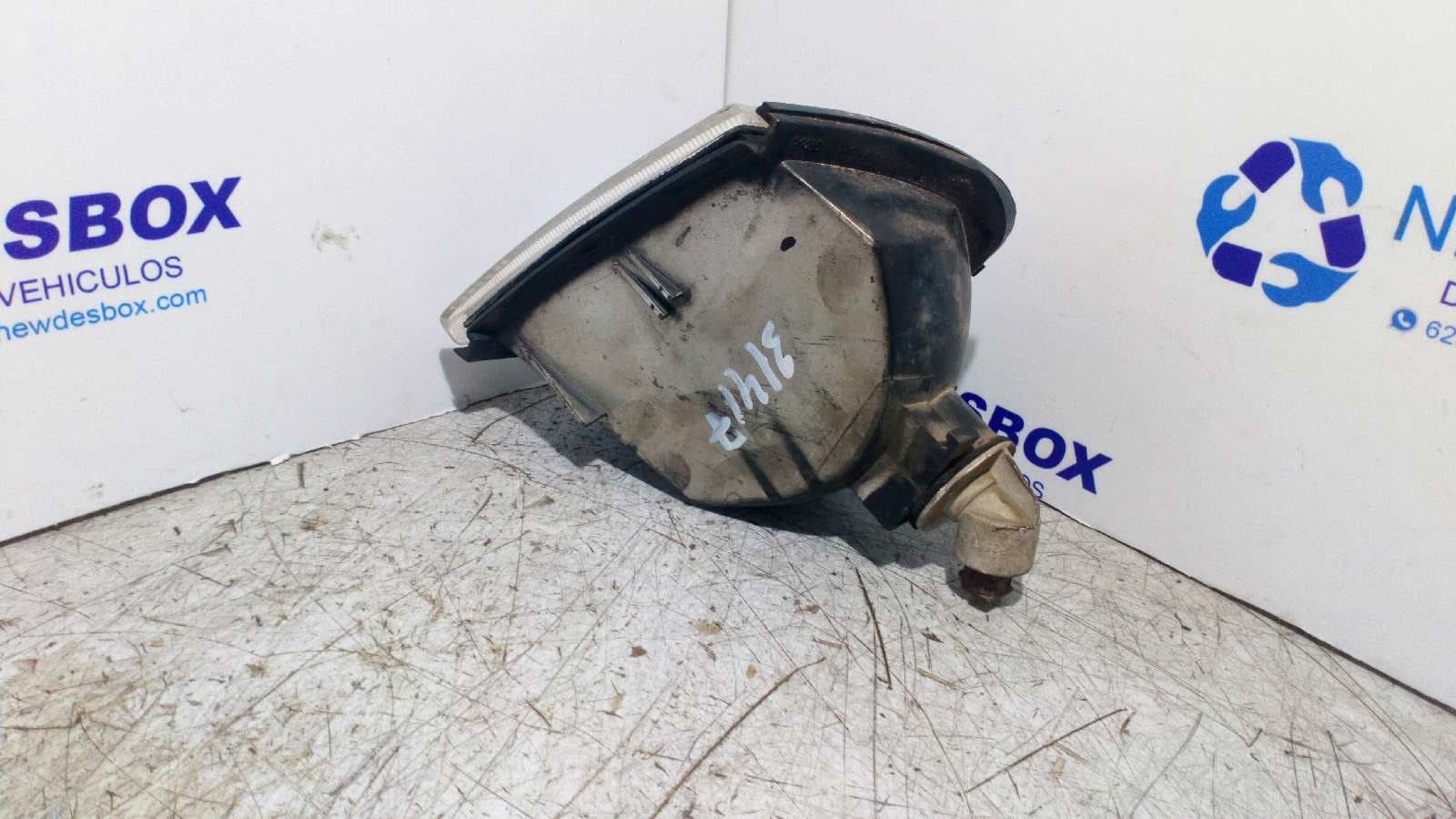 Recambio de PILOTO DELANTERO DERECHO para PEUGEOT 309 1.6 J2A referencia OEM IAM 21482   - GRIS 2