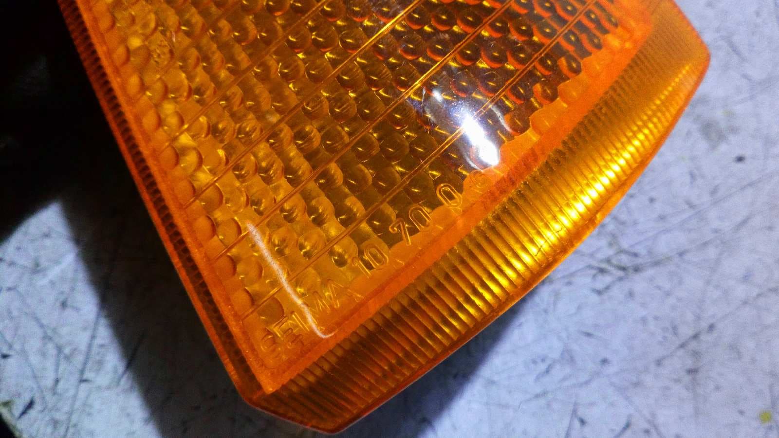 Recambio de PILOTO DELANTERO IZQUIERDO para PEUGEOT 205 BERLINA referencia OEM IAM 10700 2