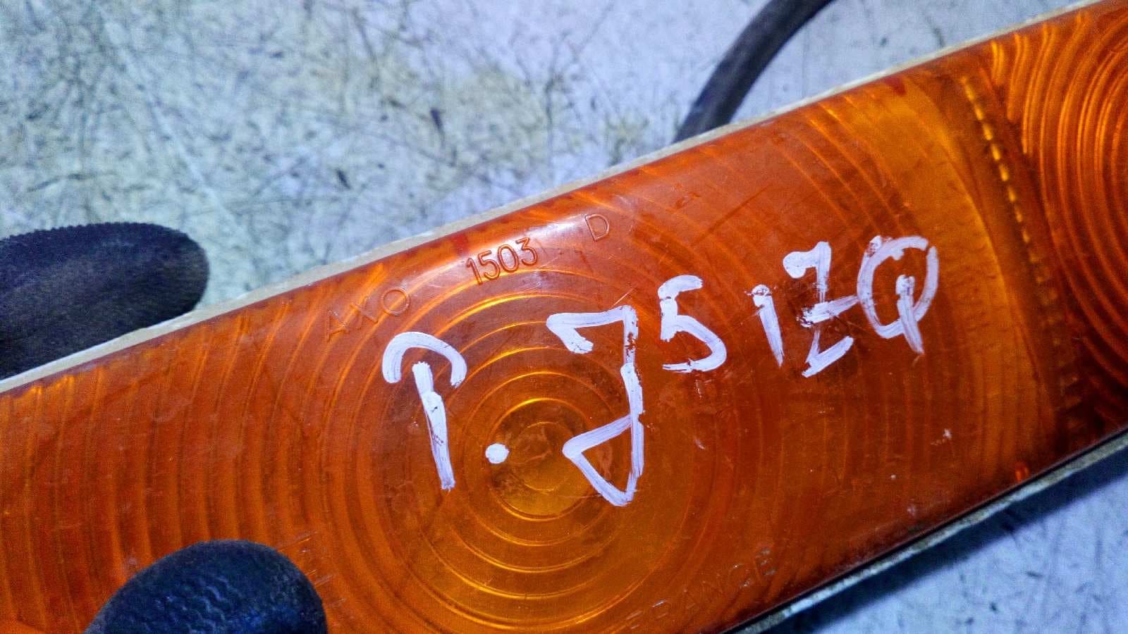 Recambio de PILOTO DELANTERO IZQUIERDO para PEUGEOT J5 (280) referencia OEM IAM 1503 3