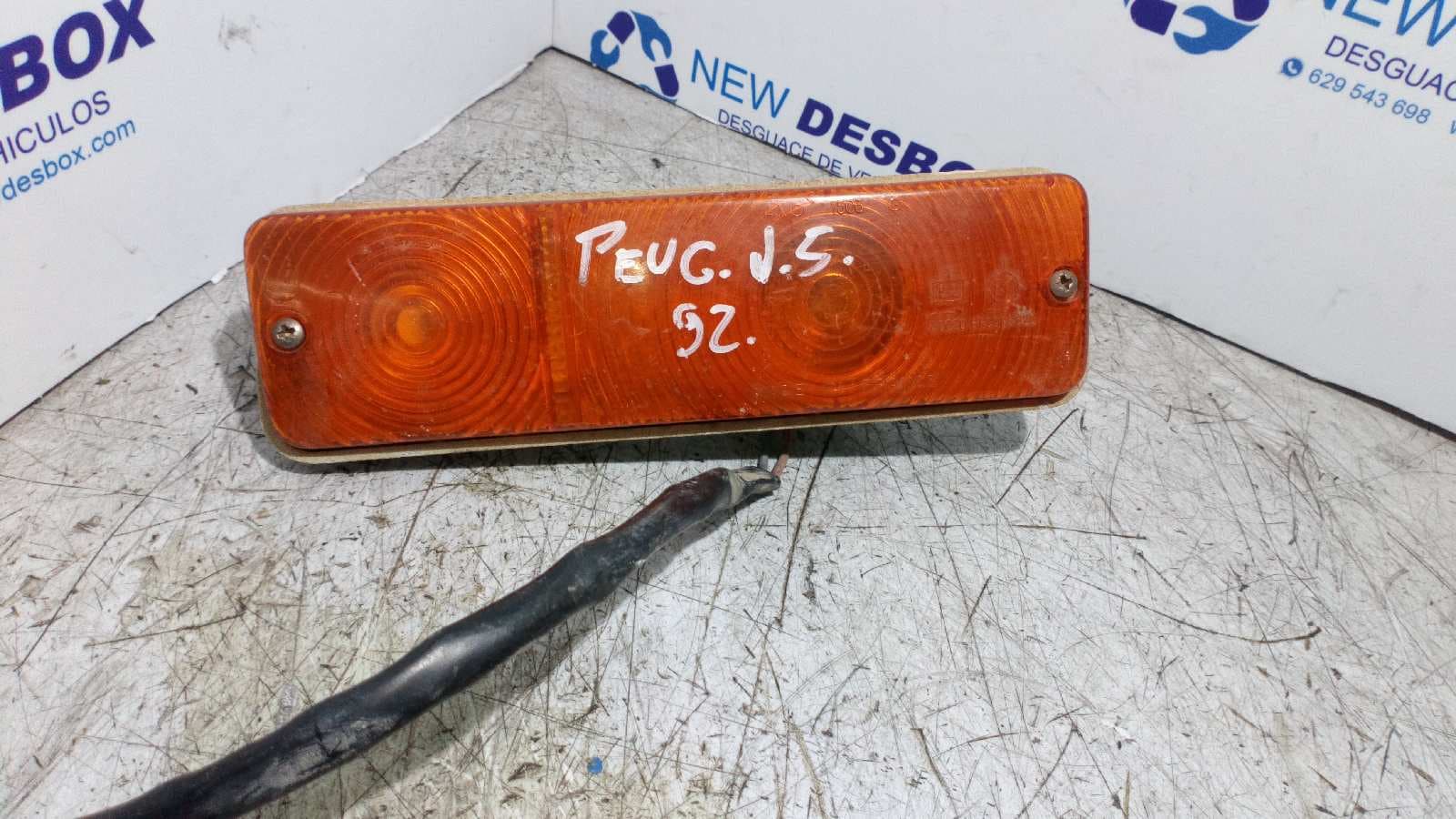 Recambio de PILOTO DELANTERO IZQUIERDO para PEUGEOT J5 (280) referencia OEM IAM 6R0088020