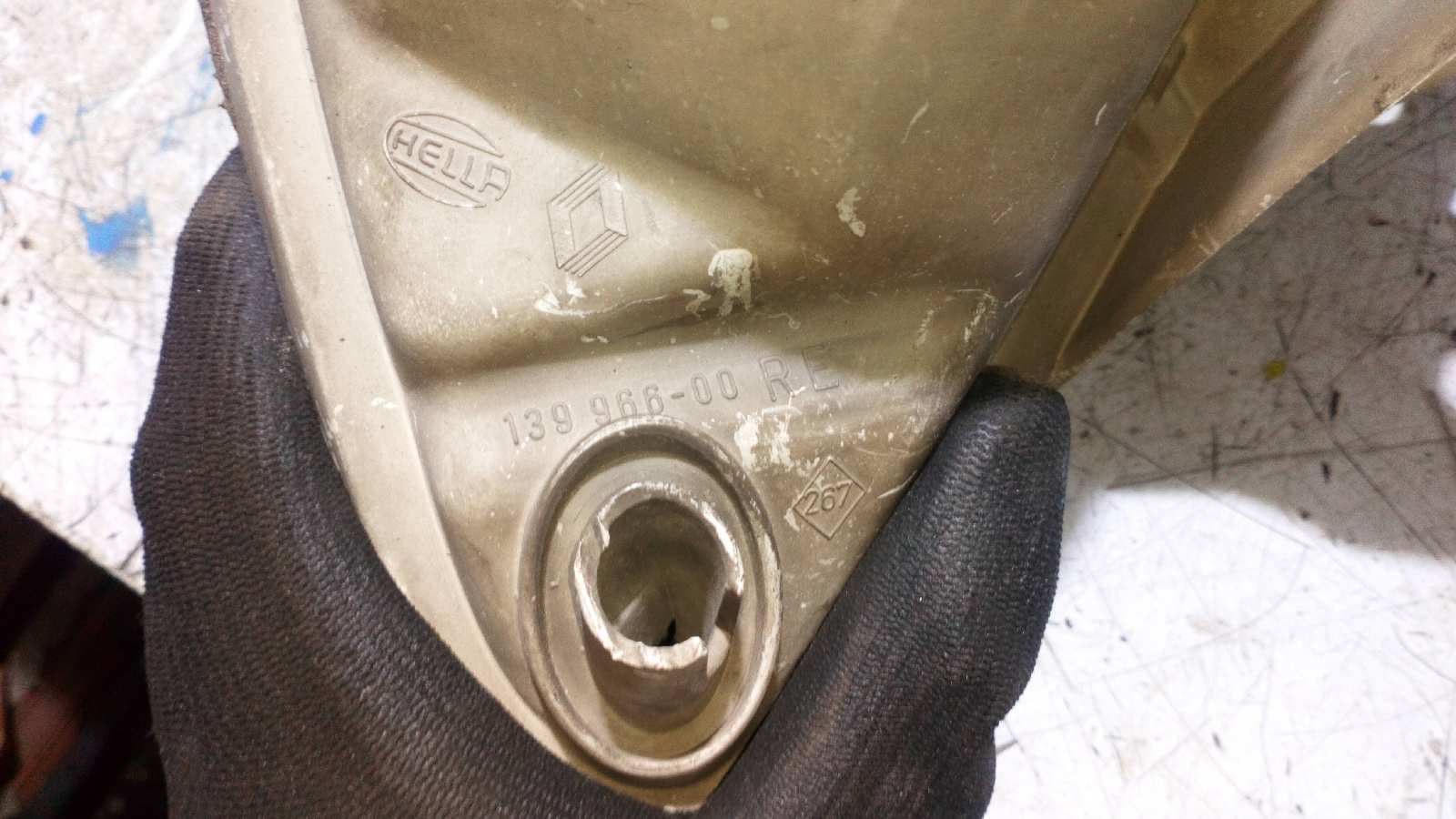 Recambio de FARO DERECHO para RENAULT LAGUNA (B56) referencia OEM IAM 13996600 2