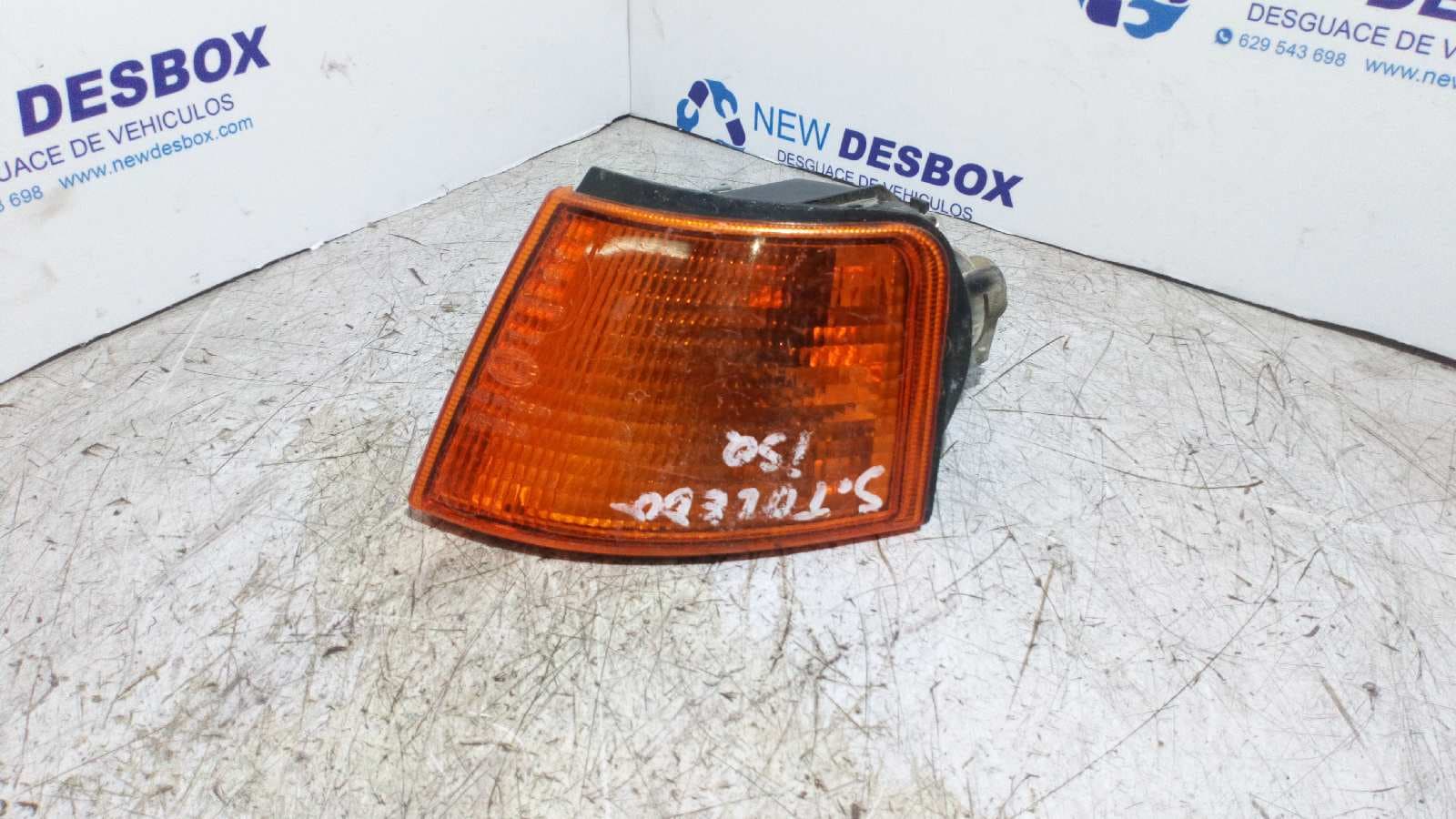 Recambio de PILOTO DELANTERO IZQUIERDO para SEAT TOLEDO (1L) referencia OEM IAM 961593