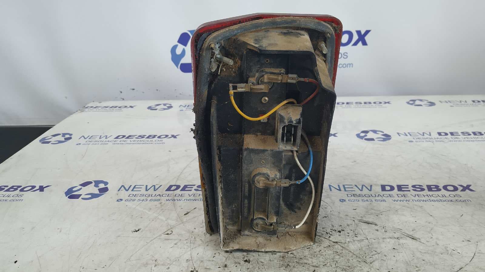 Recambio de PILOTO TRASERO DERECHO para FIAT DUCATO COMBI (290 DESDE 08.90) Base 814467 referencia OEM IAM 336838D   - BLANCO 4