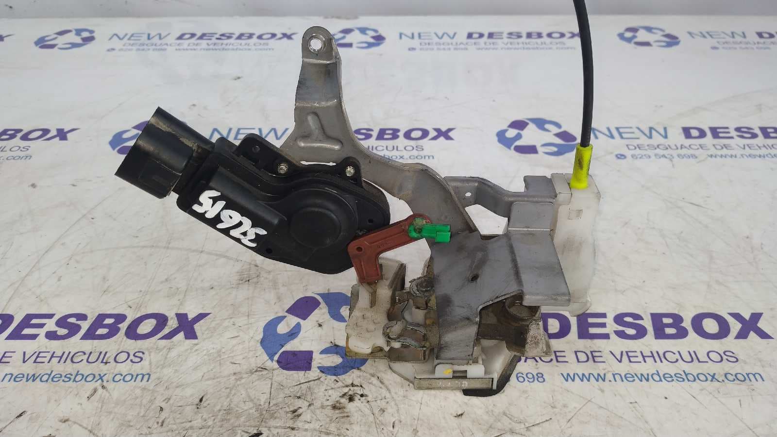 Recambio de CERRADURA PUERTA TRASERA IZQUIERDA para PEUGEOT 107 1.0 CAT (384F) 1KR384F referencia OEM IAM 126A2604   - ROJO 3