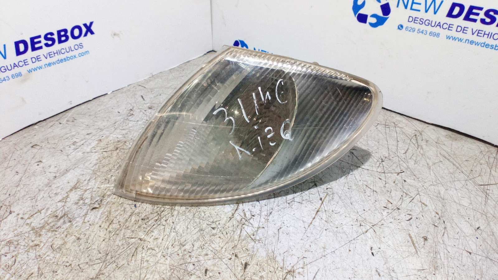 Recambio de PILOTO DELANTERO IZQUIERDO para RENAULT MEGANE I BERLINA HATCHBACK (BA0) 1.9 D Alize F8Q620 referencia OEM IAM 7700831466   - BLANCO