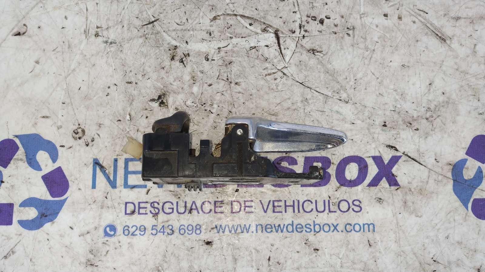 Recambio de MANETA INTERIOR DELANTERA DERECHA para NISSAN TERRANO/TERRANO.II (R20) referencia OEM IAM 2