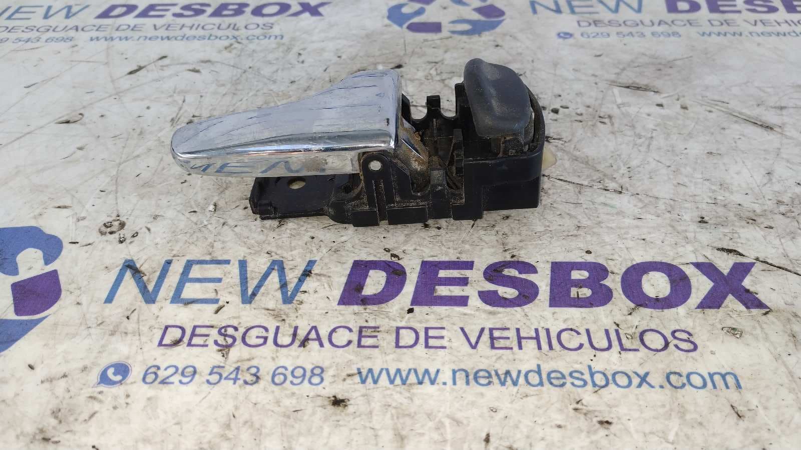 Recambio de MANETA INTERIOR DELANTERA DERECHA para NISSAN TERRANO/TERRANO.II (R20) referencia OEM IAM 3