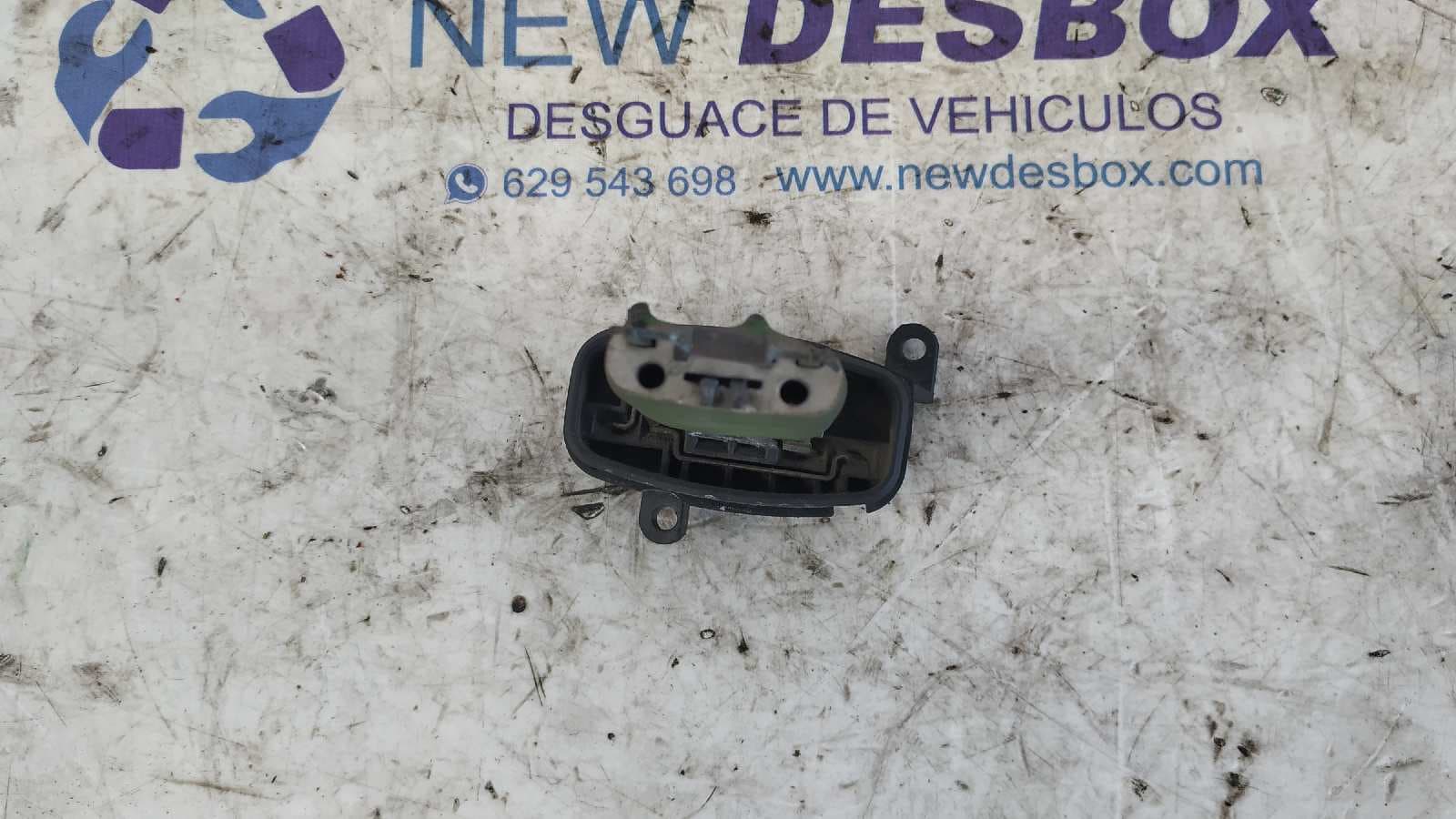 Recambio de RESISTENCIA CALEFACCION para VOLKSWAGEN LT CAJA CERRADA / COMBI (MOD. 1997) LT  28  Caja cerrada / Techo elevado ANJ referencia OEM IAM 650583B   - BLANCO 4