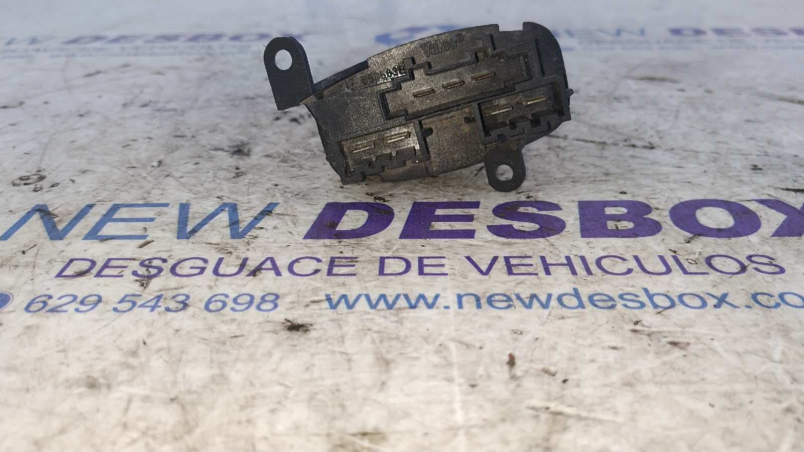 Recambio de RESISTENCIA CALEFACCION para VOLKSWAGEN LT CAJA CERRADA / COMBI (MOD. 1997) LT  28  Caja cerrada / Techo elevado ANJ referencia OEM IAM 650583B   - BLANCO 5