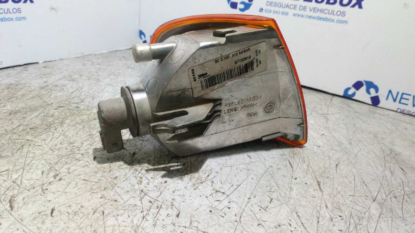 Recambio de PILOTO DELANTERO IZQUIERDO para VOLKSWAGEN CADDY KA/KB (9K9) referencia OEM IAM 67732610 3