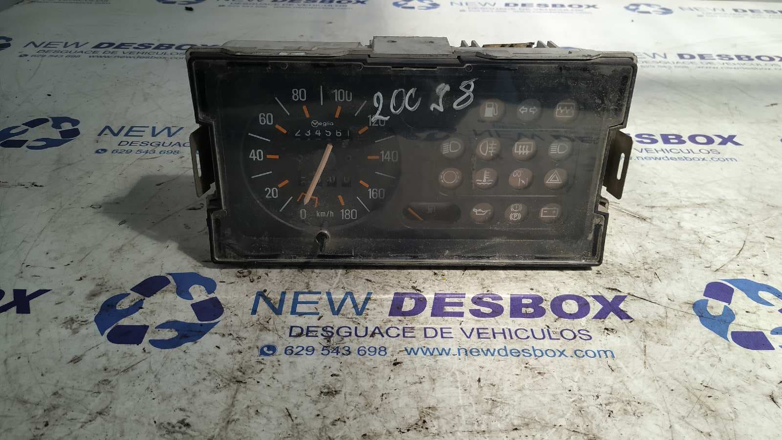 Recambio de CUADRO INSTRUMENTOS para RENAULT RAPID/EXPRESS (F40) 1.6 D Transporter F8M720 referencia OEM IAM 7700808738   - BLANCO