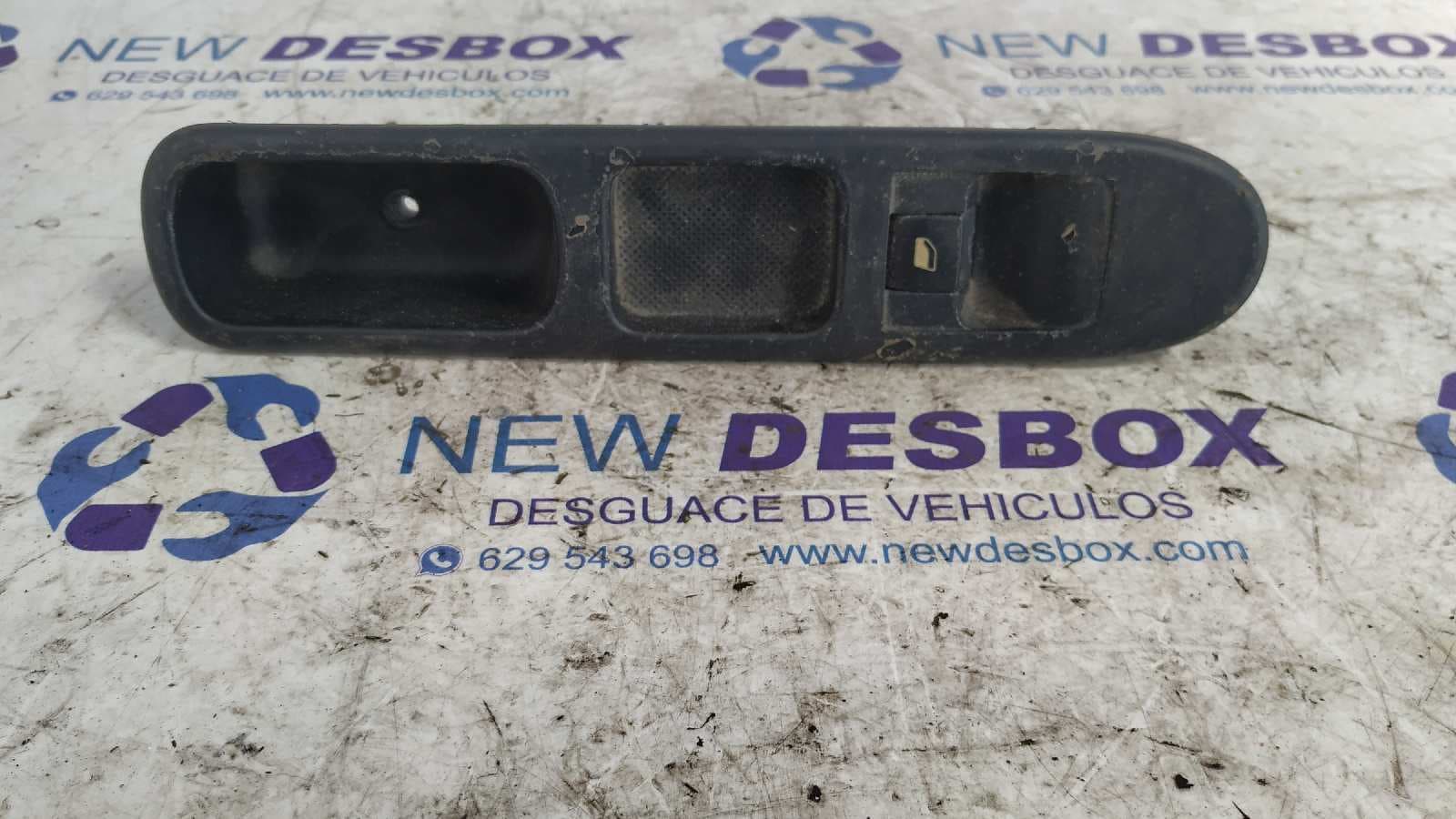 Recambio de MANDO ELEVALUNAS DELANTERO DERECHO para PEUGEOT 307 BREAK / SW (S1) BREAK XS RHRDW10BTED4 referencia OEM IAM 96351625XT   - AMARILLO