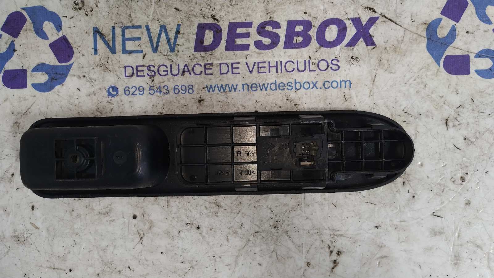 Recambio de MANDO ELEVALUNAS DELANTERO DERECHO para PEUGEOT 307 BREAK / SW (S1) BREAK XS RHRDW10BTED4 referencia OEM IAM 96351625XT   - AMARILLO 2