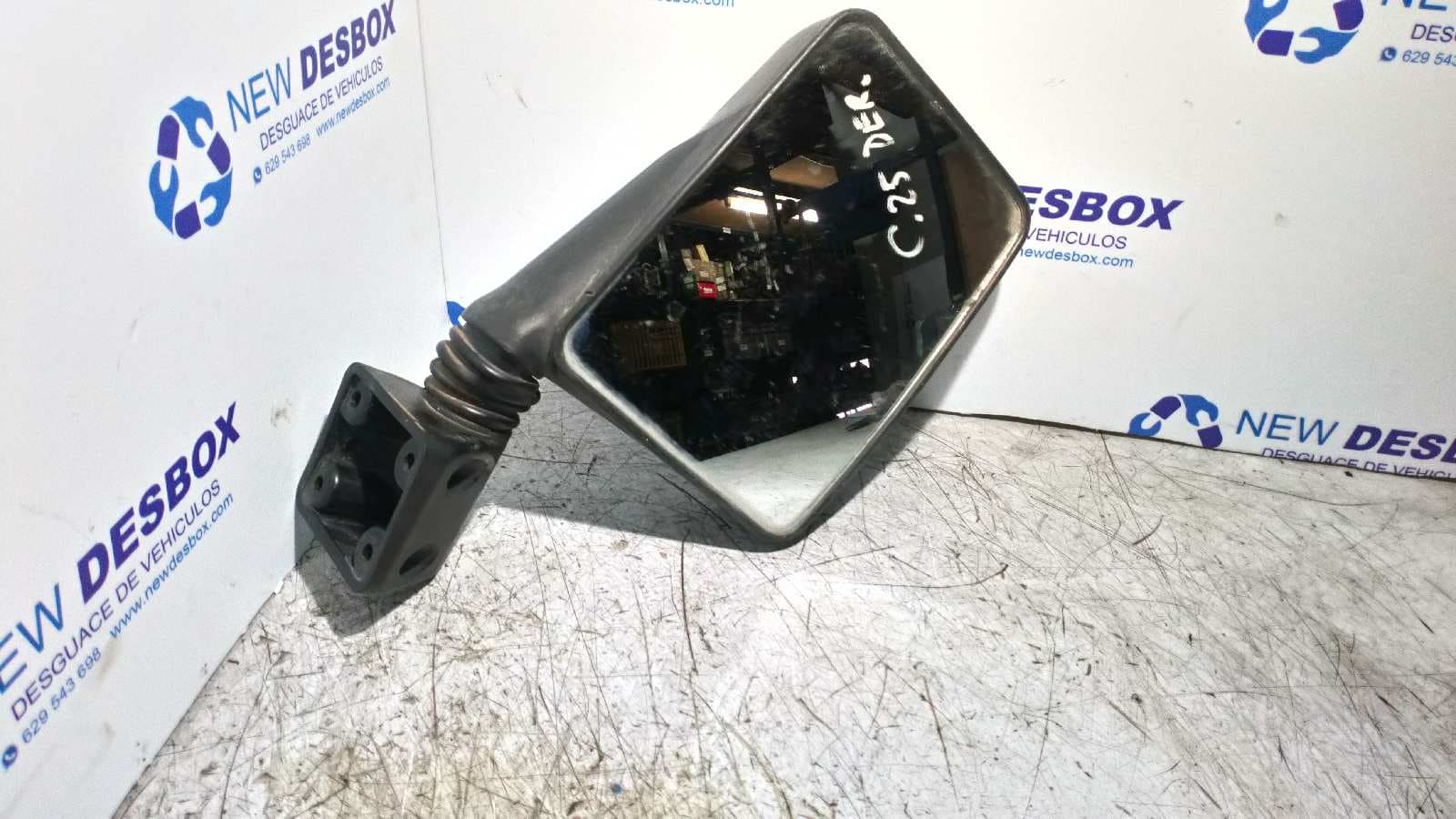 Recambio de RETROVISOR DERECHO para CITROEN C 25 referencia OEM IAM 38268