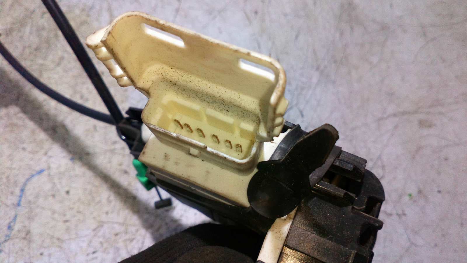 Recambio de CERRADURA PUERTA DELANTERA DERECHA para CITROEN C4 BERLINA 1.6 16V CAT (NFU / TU5JP4) referencia OEM IAM 96834159 6