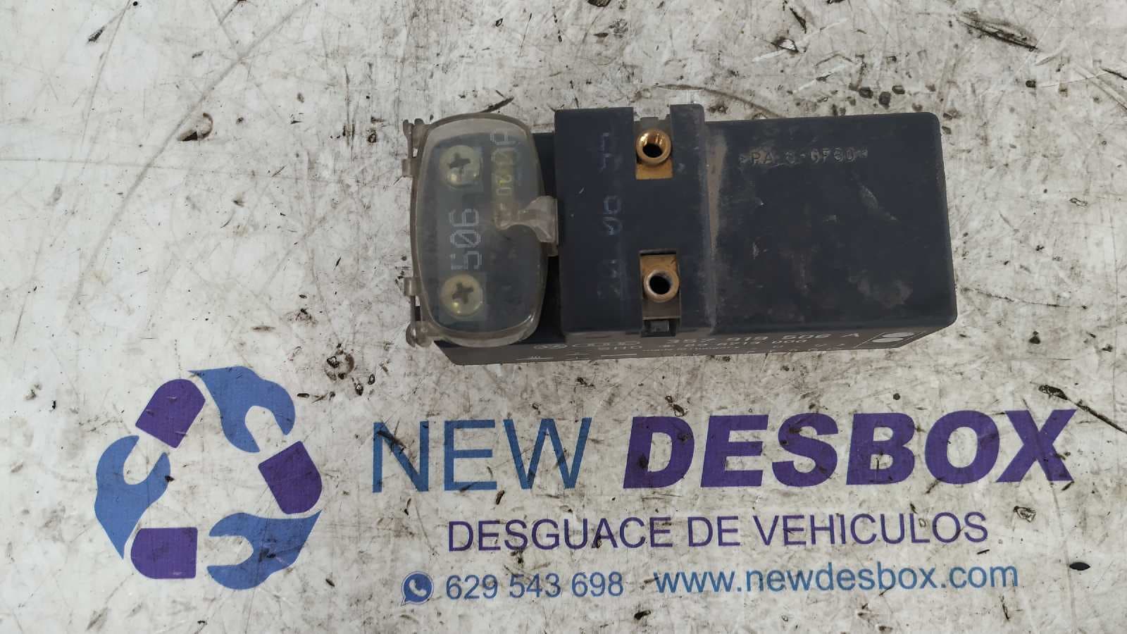 Recambio de CAJA PRECALENTAMIENTO para VOLKSWAGEN PASSAT BERLINA (3A2) 1Z referencia OEM IAM 357919506A 3