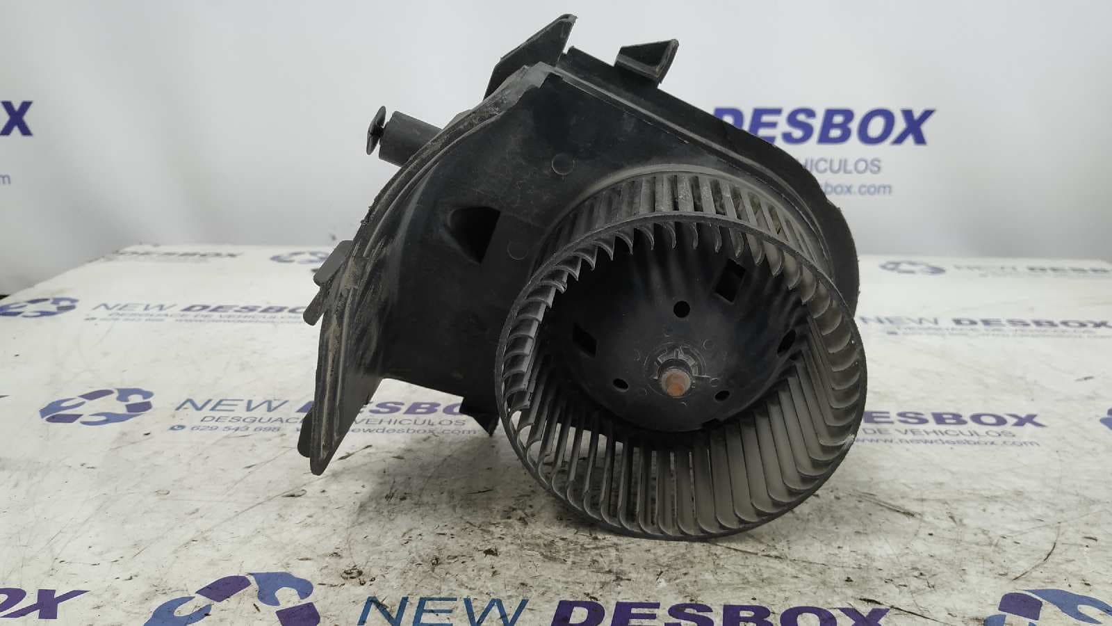 Recambio de MOTOR CALEFACCION para VOLKSWAGEN GOLF III BERLINA (1H1) AHU referencia OEM IAM 1H1820021