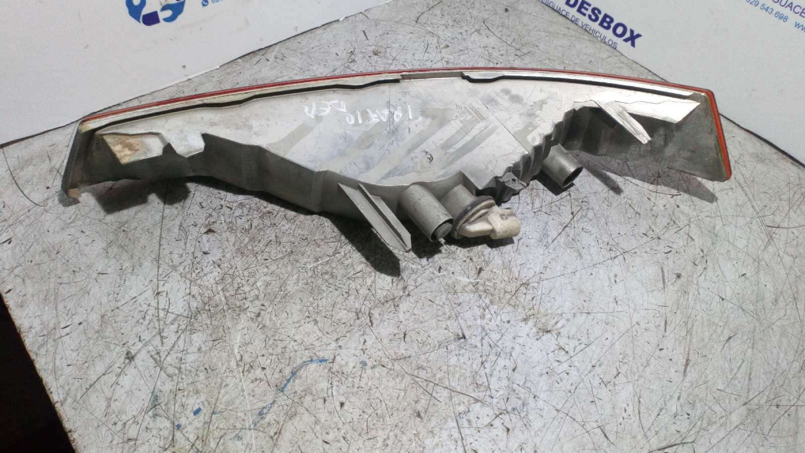 Recambio de PILOTO DELANTERO DERECHO para RENAULT TRAFIC CAJA CERRADA (AB 4.01) referencia OEM IAM 89005564 4